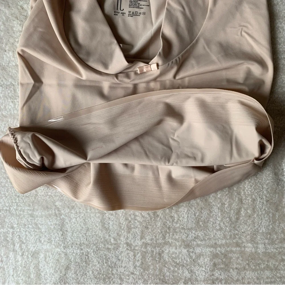TC Open-Bust Shapewear Camisole in Nude w/ Decorative Bow - Picture 4 of 4